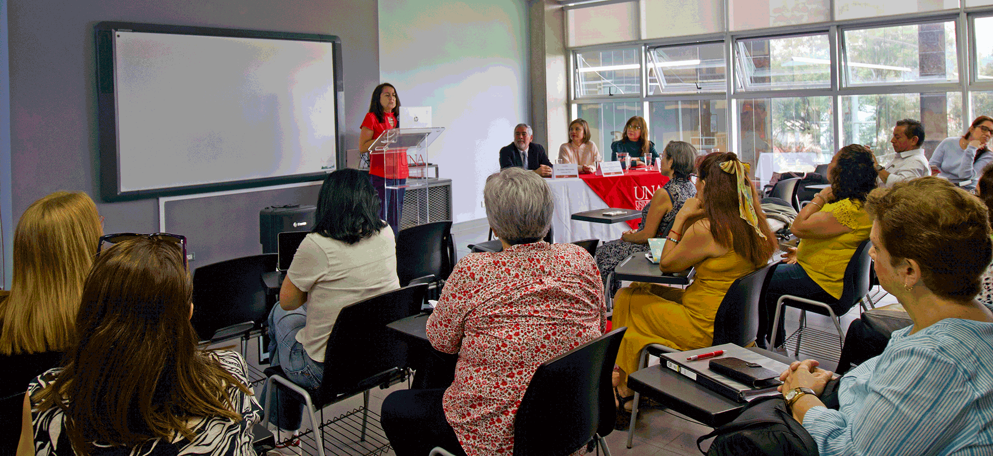 Foto de la apertura del programa